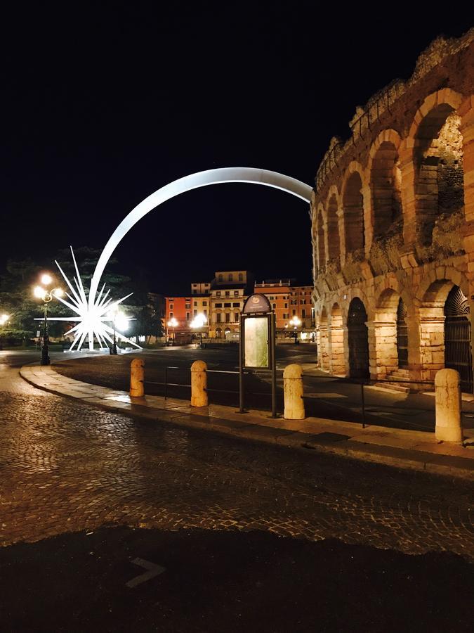 Simoni 10 Hotell Verona Eksteriør bilde