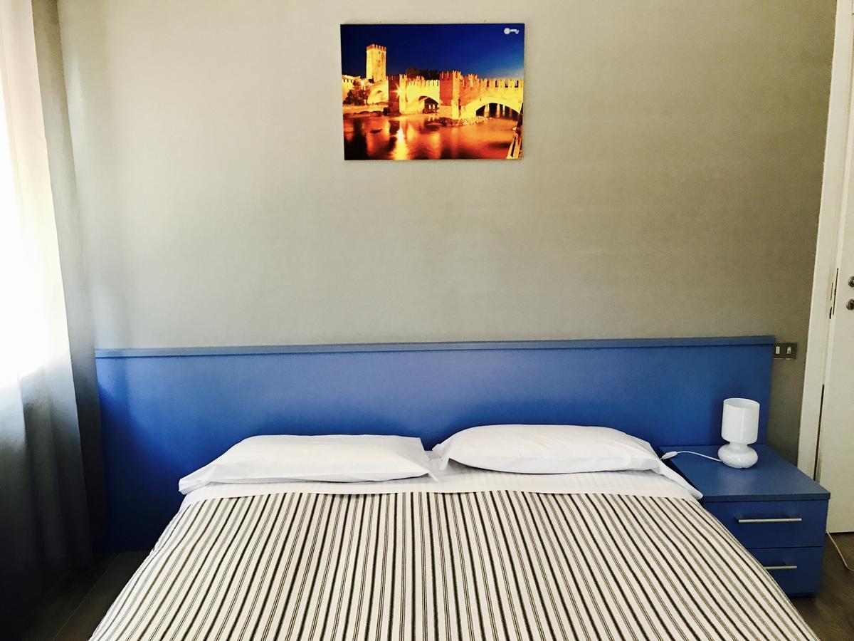 Simoni 10 Hotell Verona Eksteriør bilde