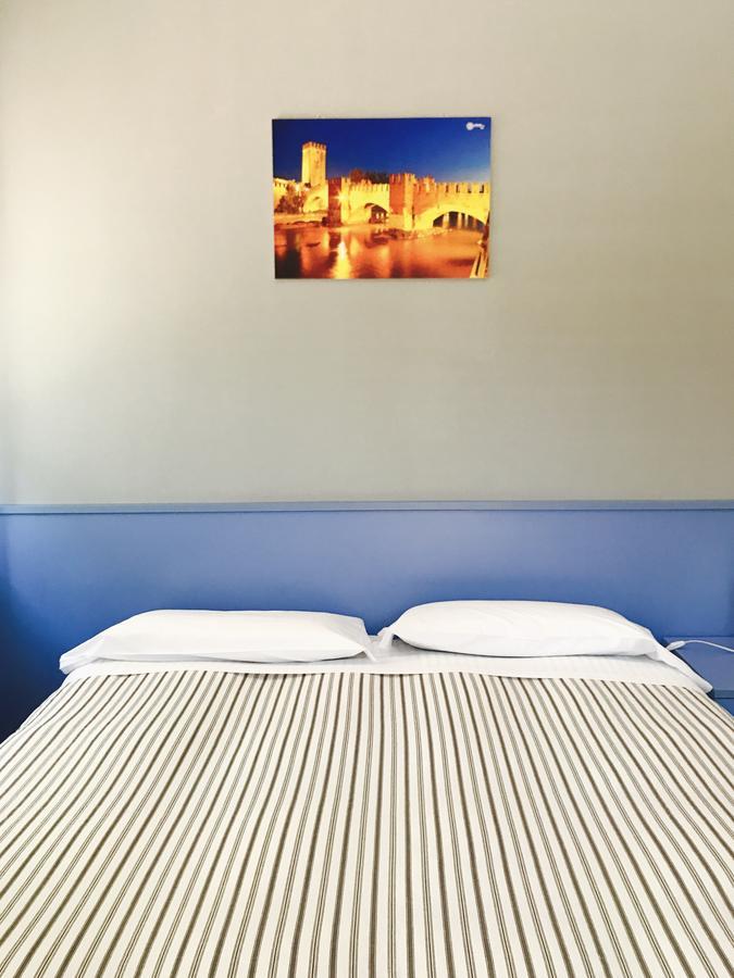 Simoni 10 Hotell Verona Eksteriør bilde
