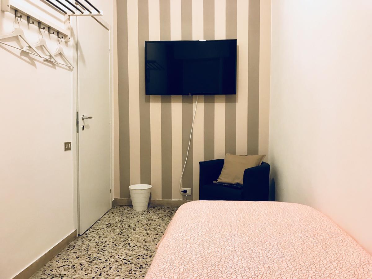 Simoni 10 Hotell Verona Eksteriør bilde