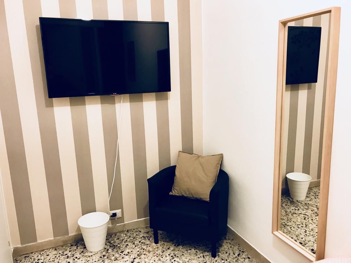 Simoni 10 Hotell Verona Eksteriør bilde
